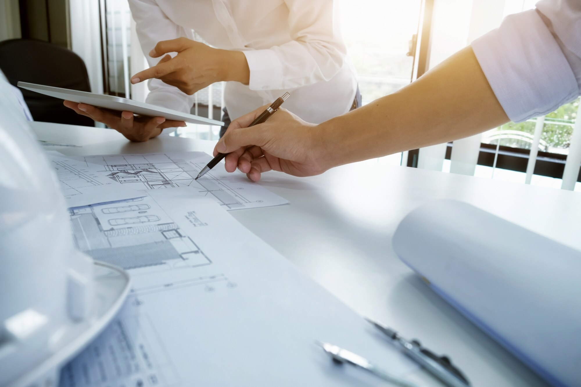 Consultants working together